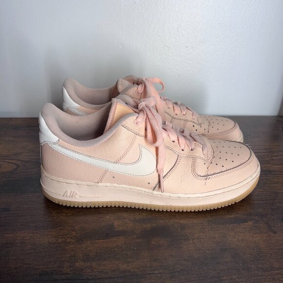 Wmns Air Force 1 'Orange Pulse' sneaker - Picture 5 of 13